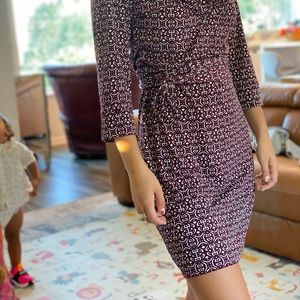 Shift dress with colors and 3/4 arms length.